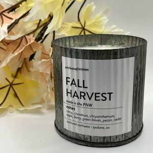 SOLD OUT! 10 oz Rustic Vintage Farmhouse Wood Wick Soy Scented Candle NWT
